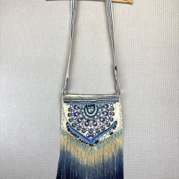 Labellum By Hillary Scott Hand Beaded Boho Blue Ombre Fringe Crossbody Bag - Picture 2 of 14